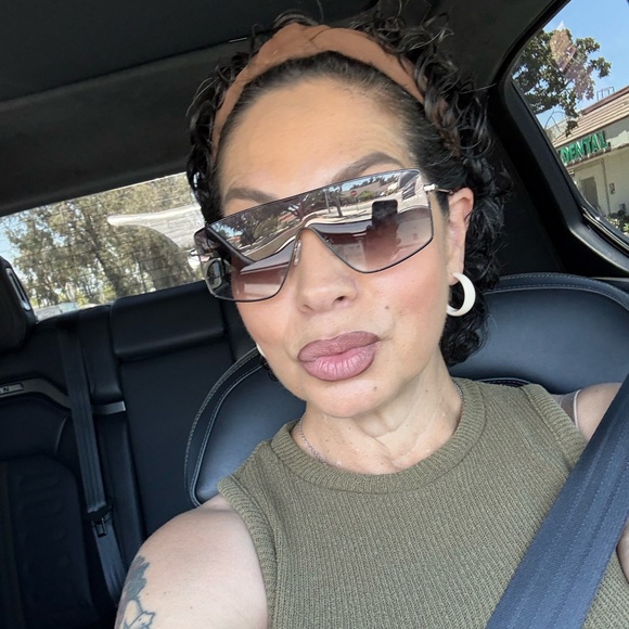 nicolesaenz649